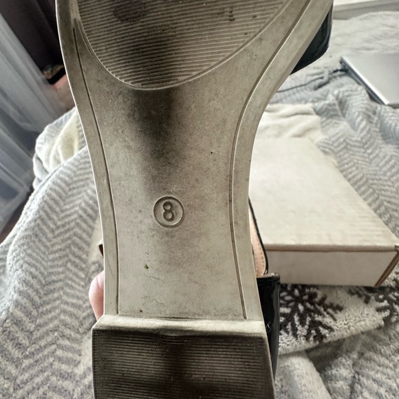 Liliana Black Patent Leather Flats - Picture 4 of 8